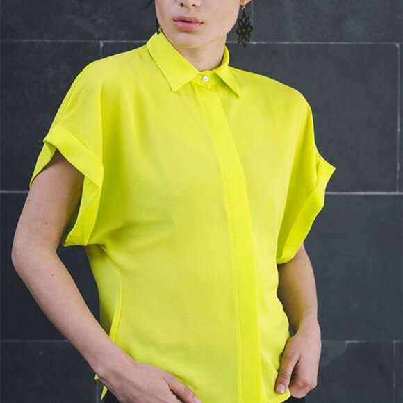 Pre-loved Kimono-Style Sleeve Top in Neon Yellow. - Picture 7 of 7